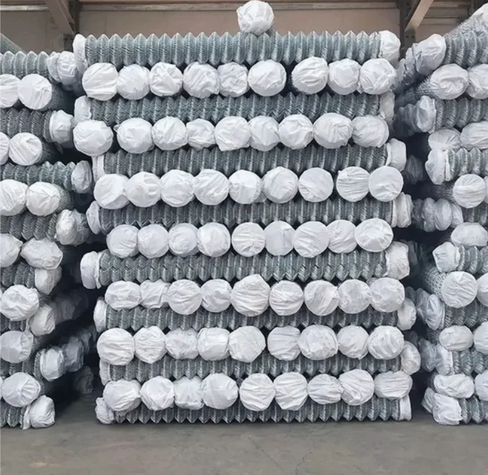 Heavy-Duty Galvanized Chain Link Fence - Anti-Rust Diamond Mesh for General Isolation 2 Galvanized Chain Link Fence 2