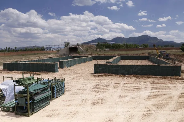hesco Barriers in Military Training (2)