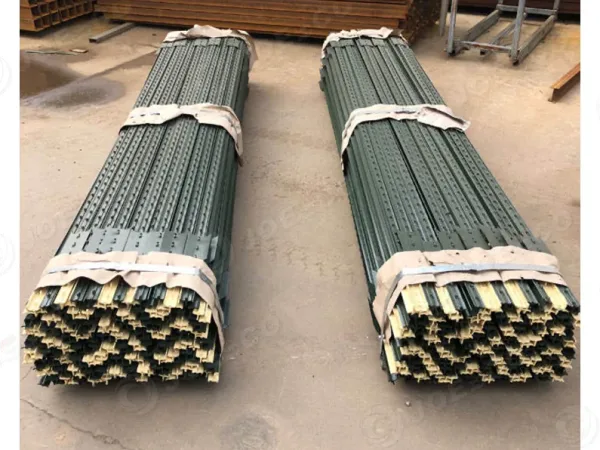 metal fence posts
