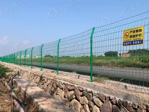 airport fencing